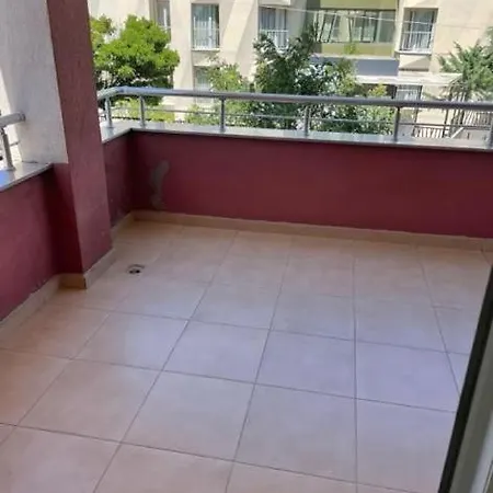 Eyluel 아파트호텔 *